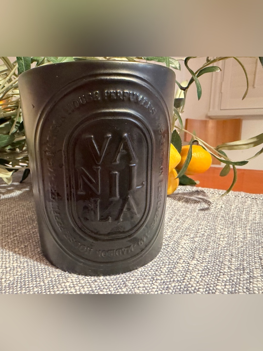 Madison Black Embossed VANIA-Style Decorative Candle dyptique inspired